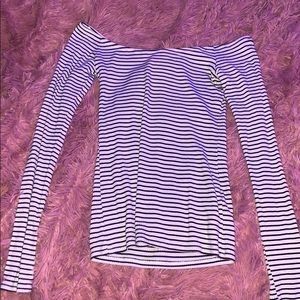 Slim fit off the shoulder